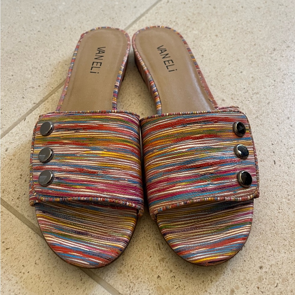 Vaneli sandals size 7N colorful!